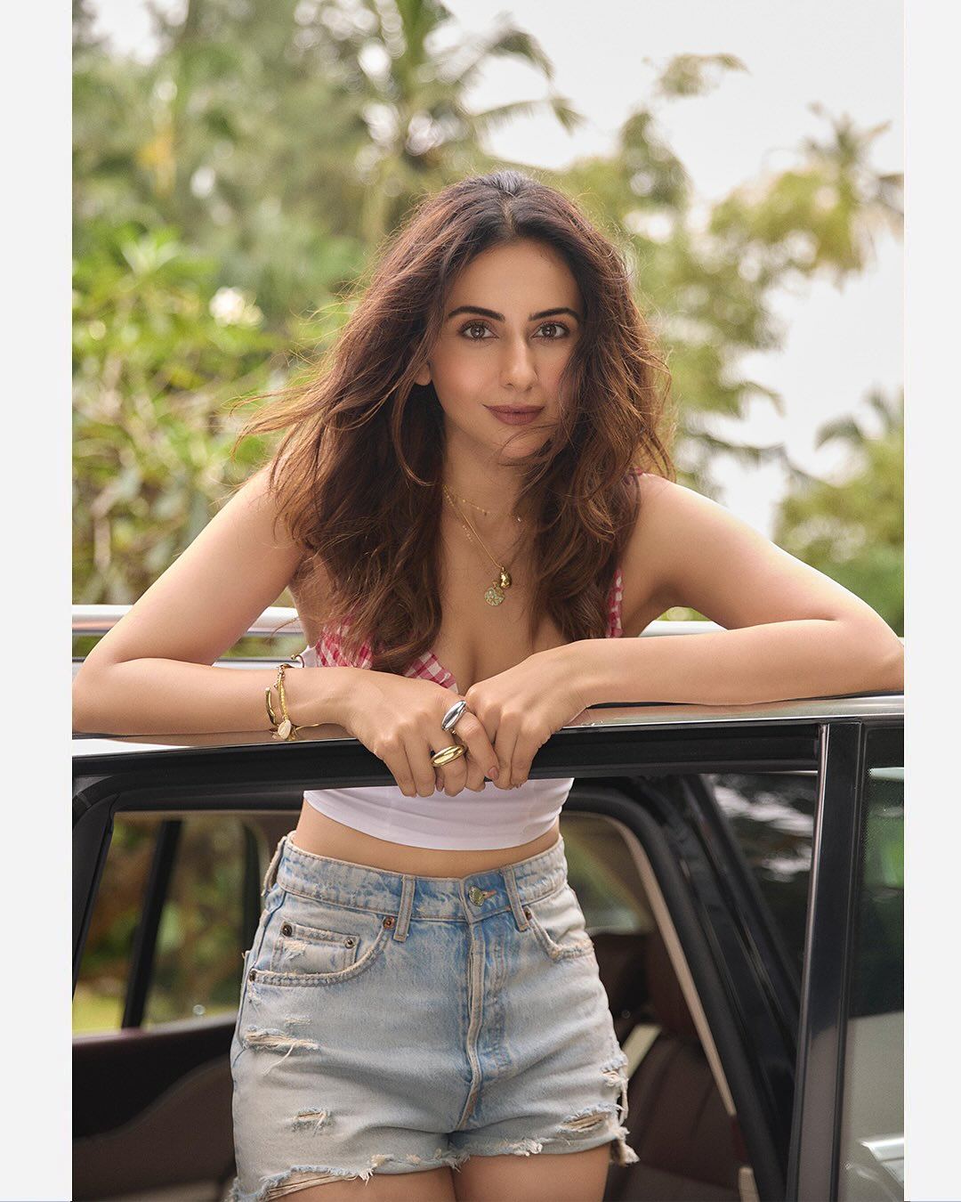 Rakul Preet Singh Dazzles In Trendy Crop Top