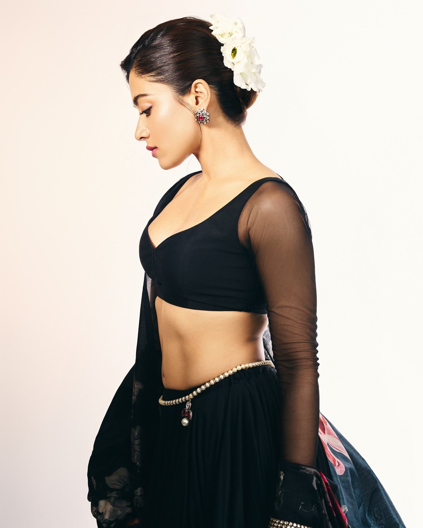 Rashmika Mandanna Elegant Back Pose Look