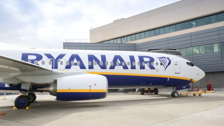 Ryanair criticised over bereavement fee