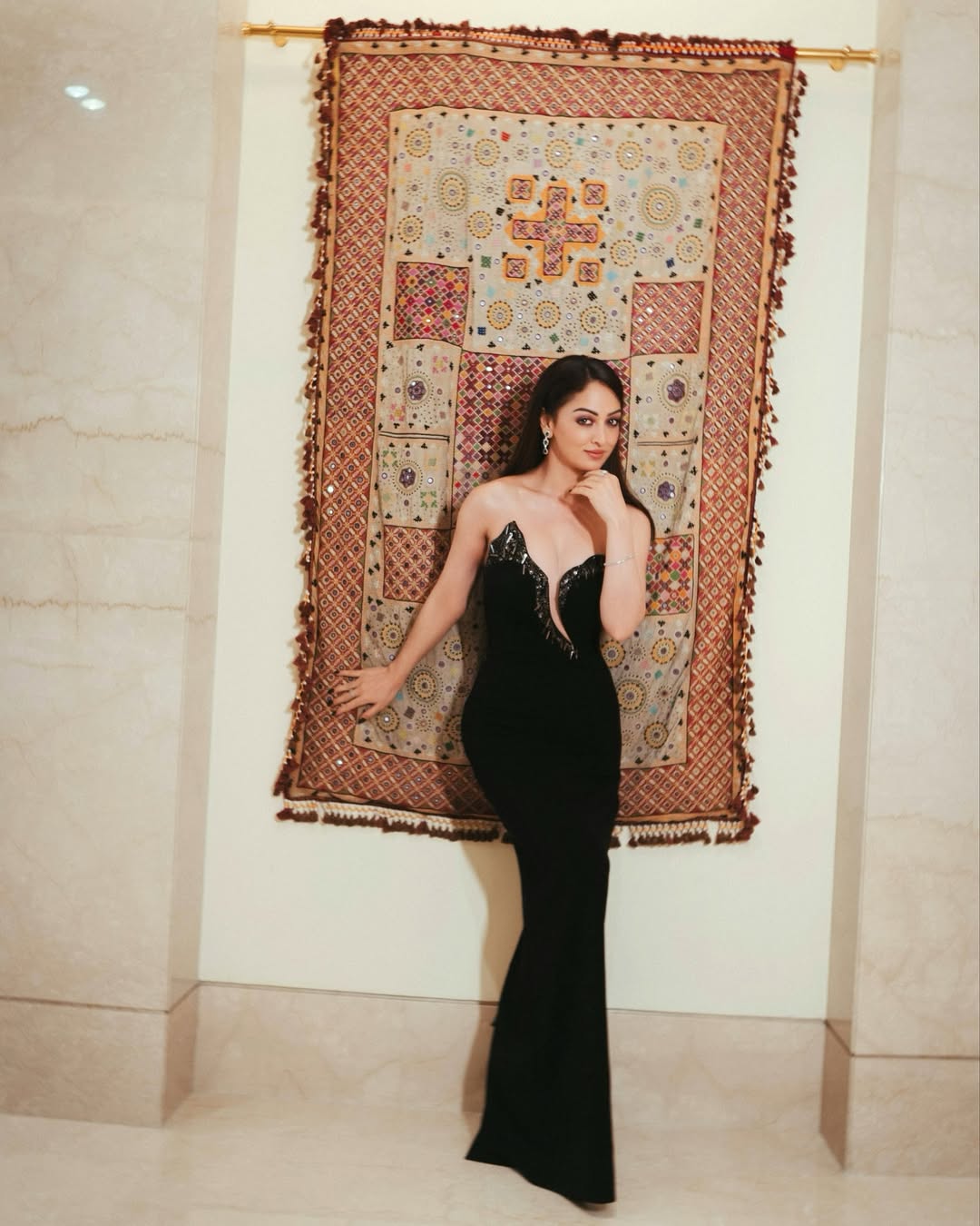 Sandeepa Dhar Radiates Charm In Sequined Outfit