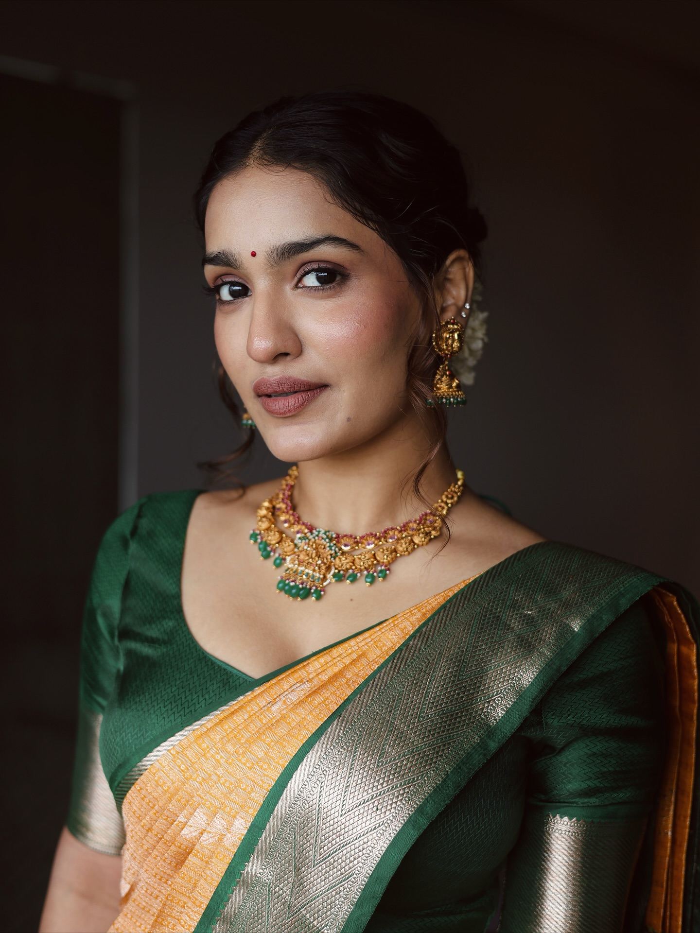 Saniya Iyappan Reflects Timeless South Beauty