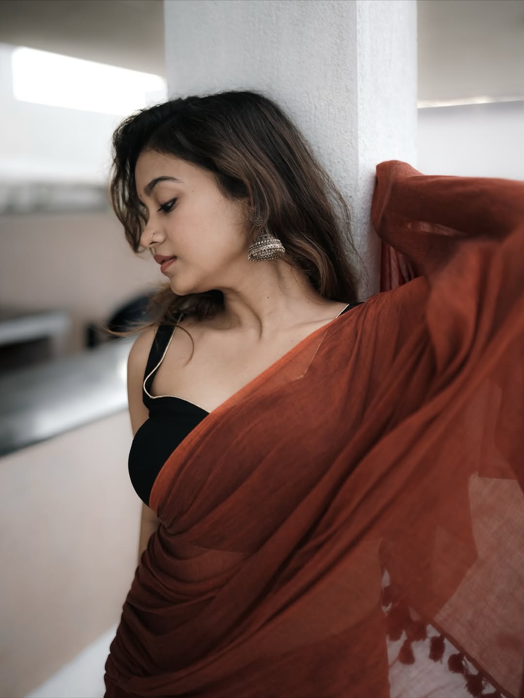 Sanjana Tiwari Flaunts Desi Chic Charm