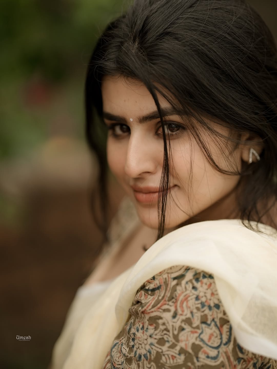 Sharanya Shetty Soft Gaze In Ethereal Saree