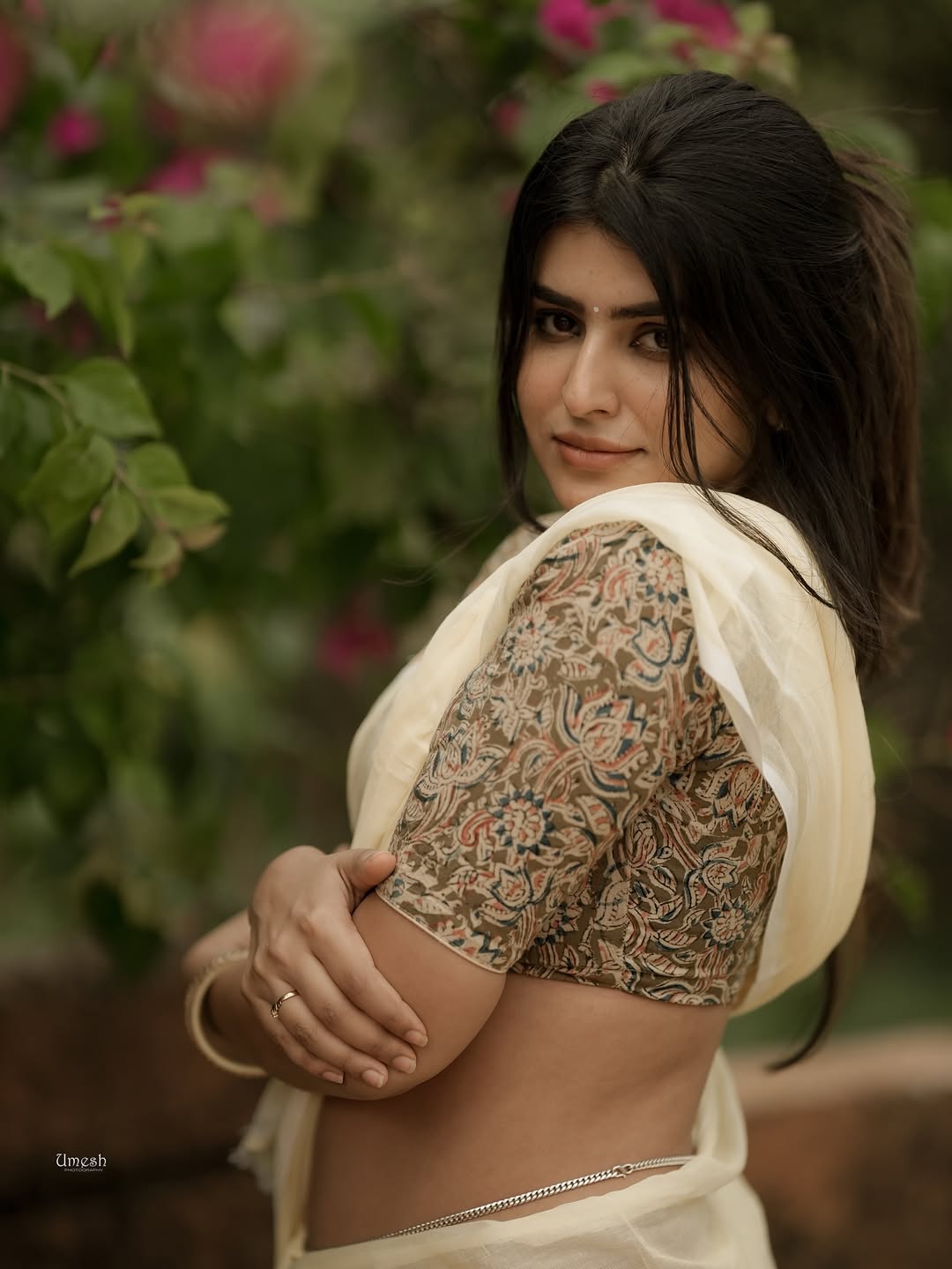 Sharanya Shetty Garden Shoot In Cream Saree