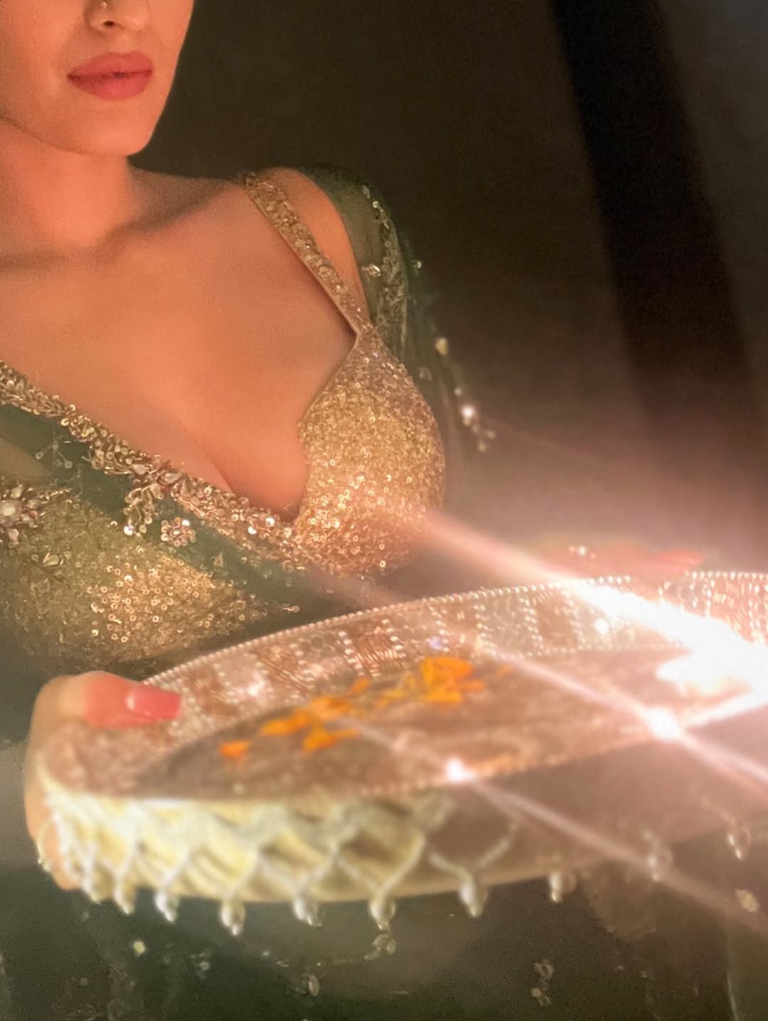 Shivangi Verma Green Dupatta Style Shot