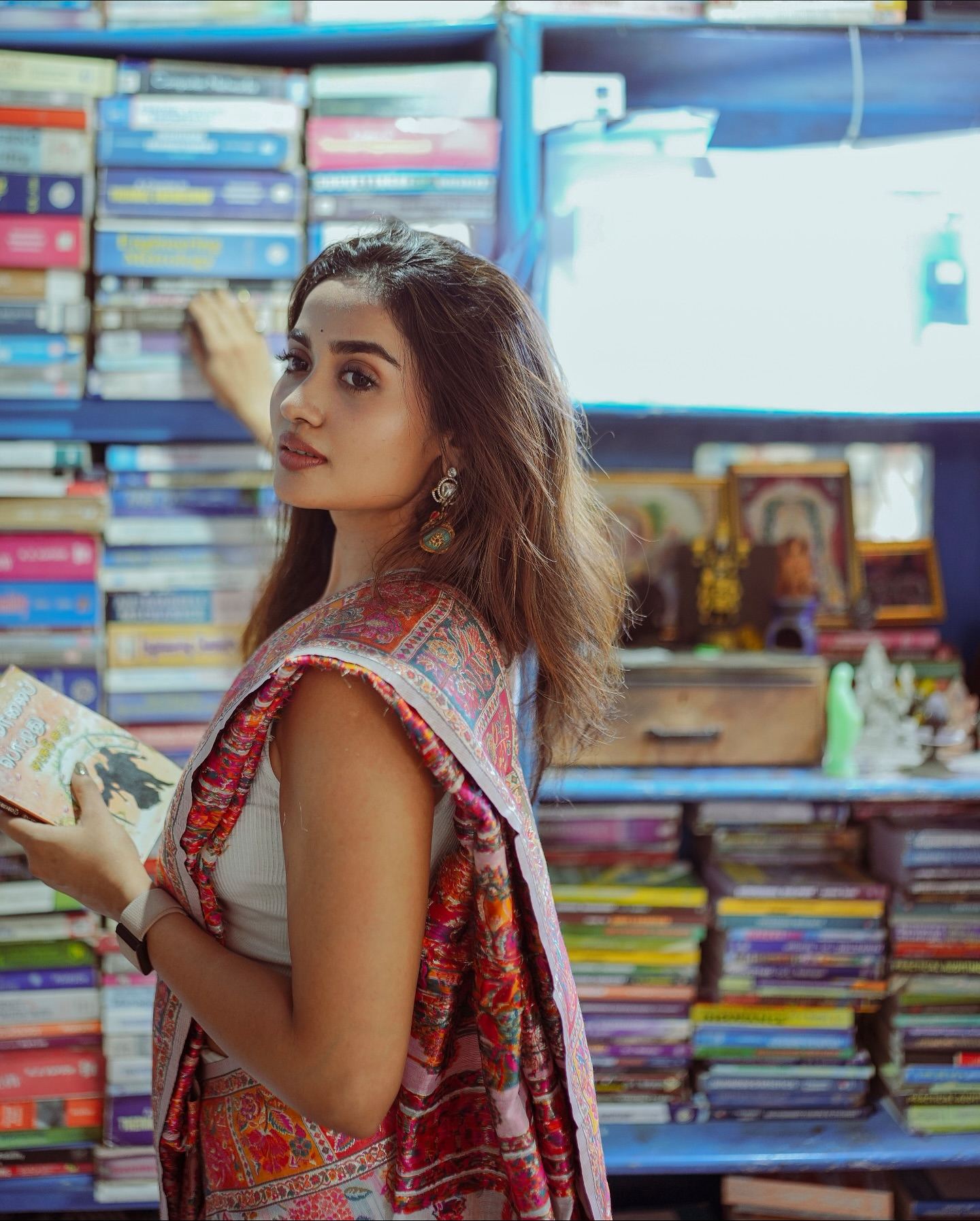 Teju Ashwini Dazzles In Traditional Look