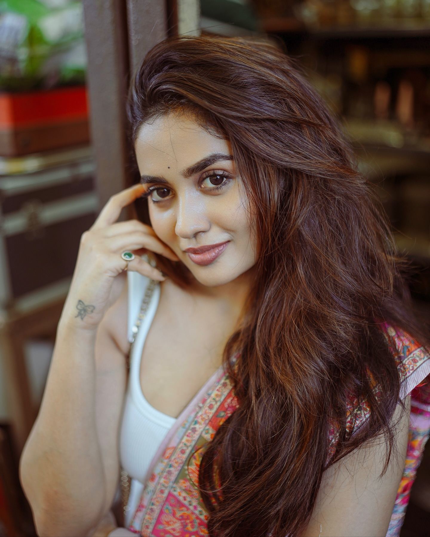 Teju Ashwini Flaunts Ethnic Charm