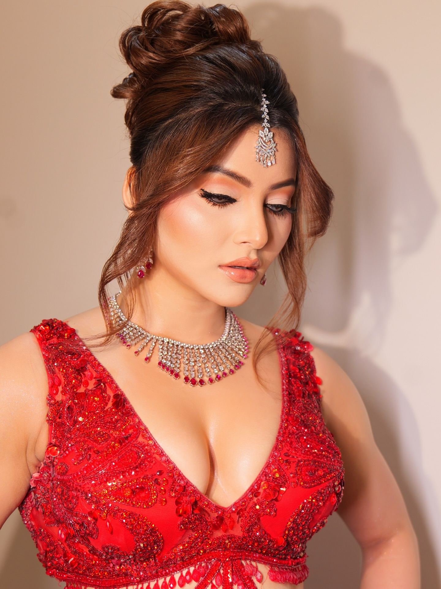 Urvashi Rautela Radiates Traditional Grace