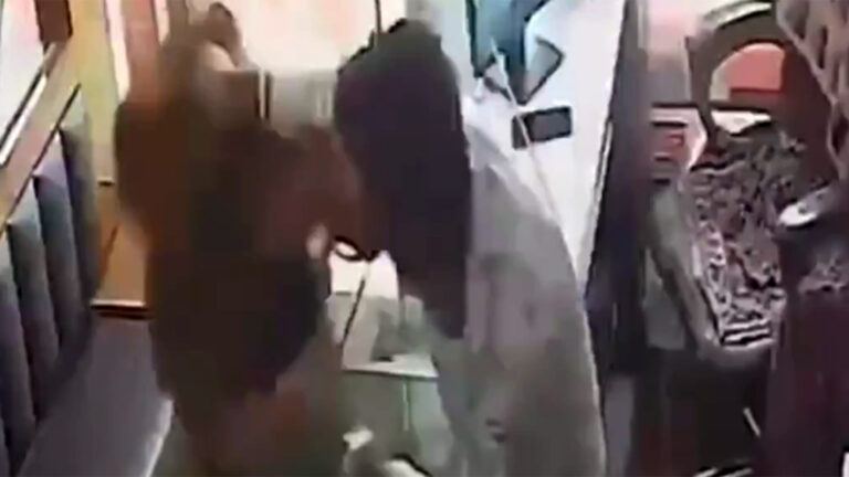 Ahmedabad jeweller slaps lady robber 17 times