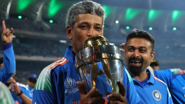 Amol Muzumdar celebrates World Cup win