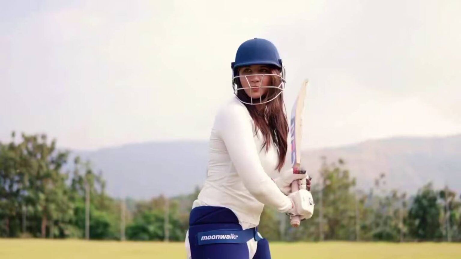 Anaya Banger begins cricket training journey
