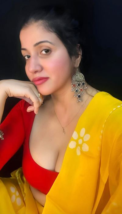 Archana Singh Rajput's Yellow And Red Saree Look