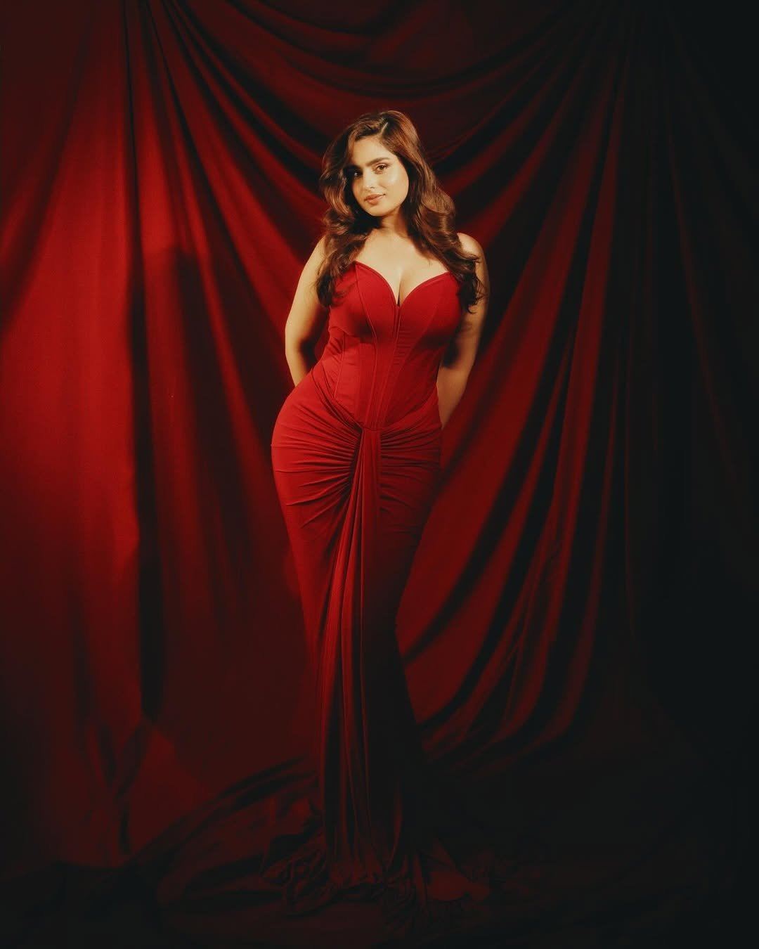 Ayesha Khan's Crimson Look Is Pure Glamour