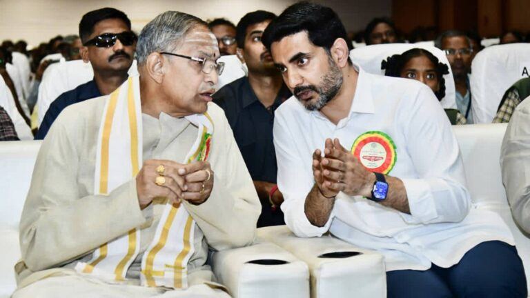 Chaganti speaking at student program