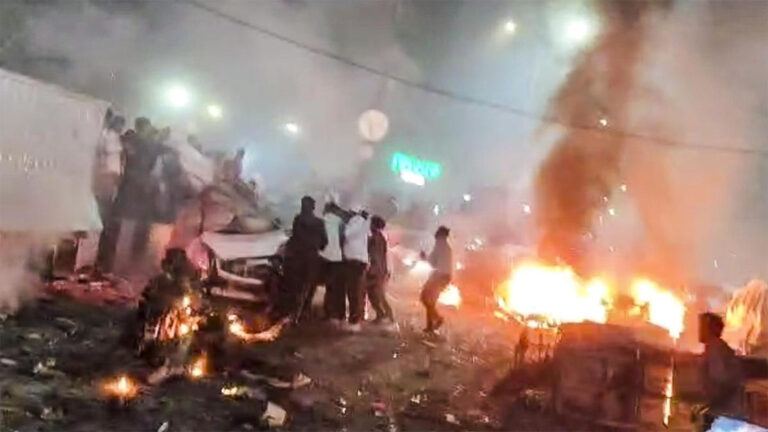 Delhi blast near Red Fort metro station