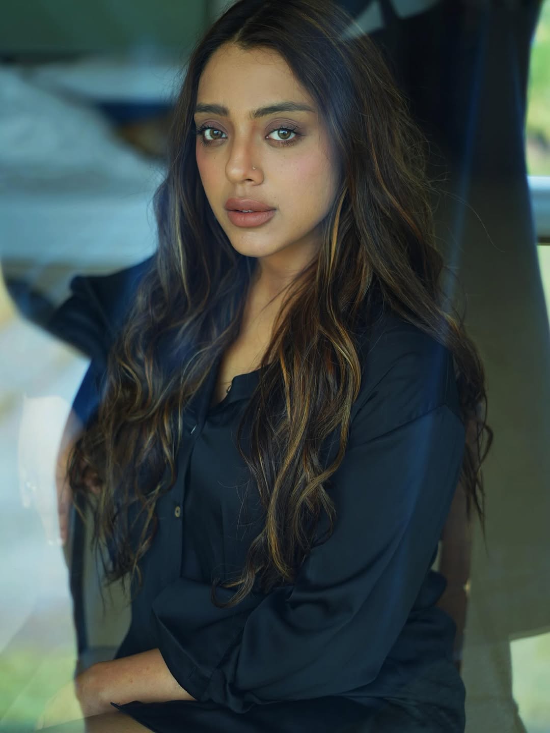 Deviyani Sharma's Voluminous Wavy Hair