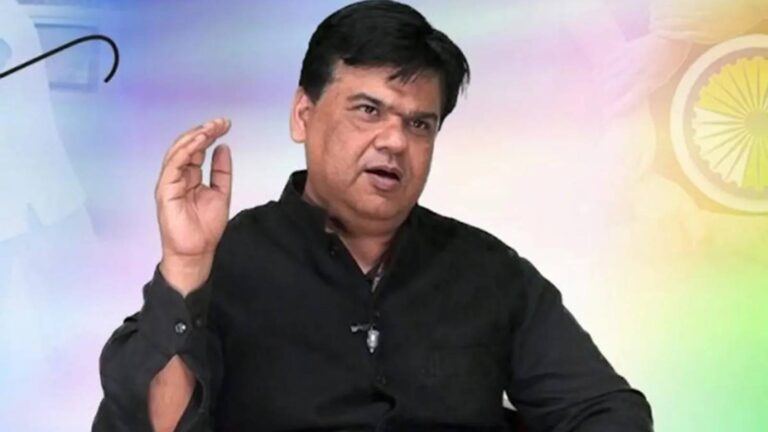 Ex-IAS Praveen Prakash’s Open Apology Shocks AP Politics