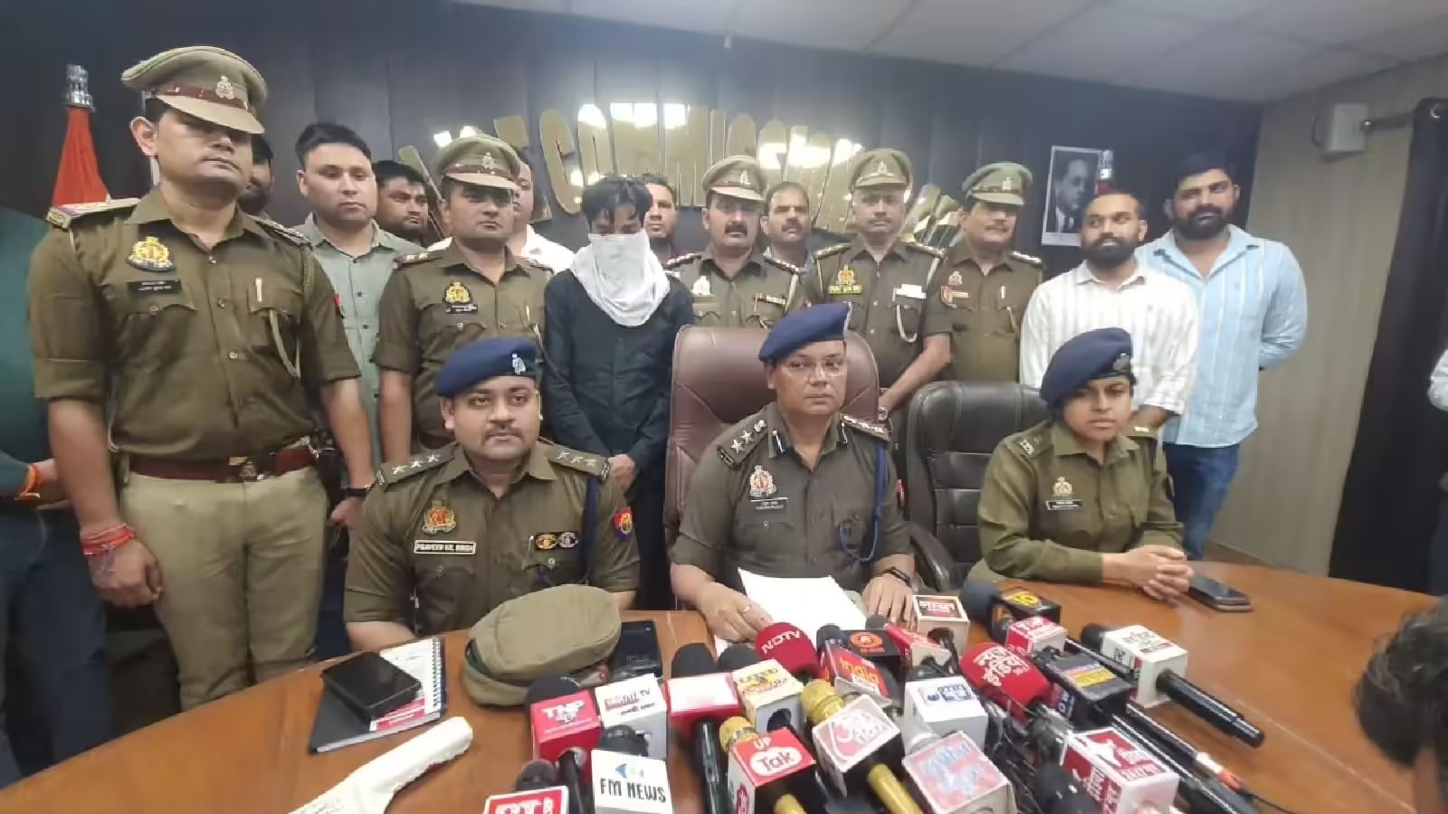 Noida extra marital affair murder case scene