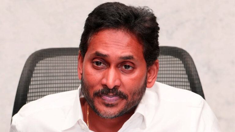 YS Jagan attends Nampally CBI Court