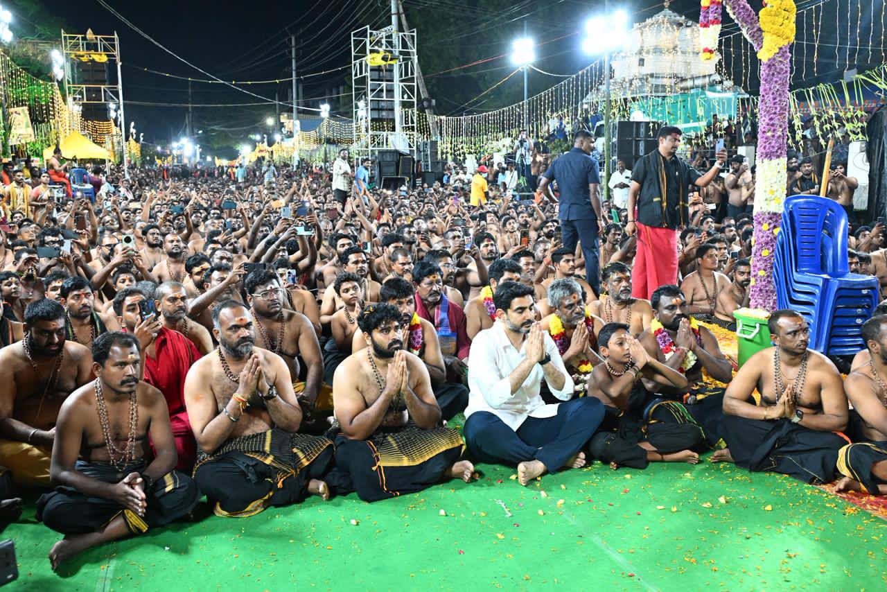 Nara Lokesh At Ayyappa Maha Padipooja