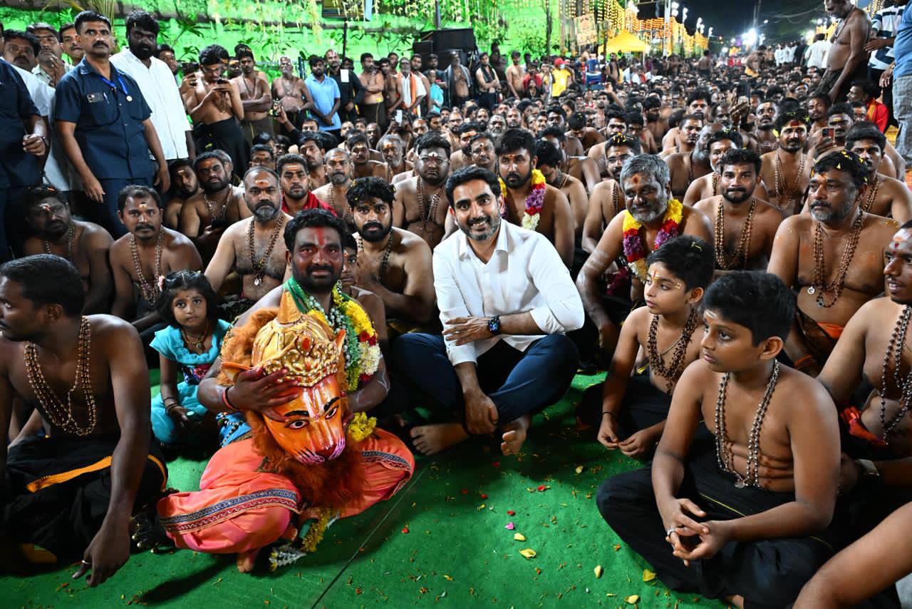 Nara Lokesh Seeks Blessings At Padipooja