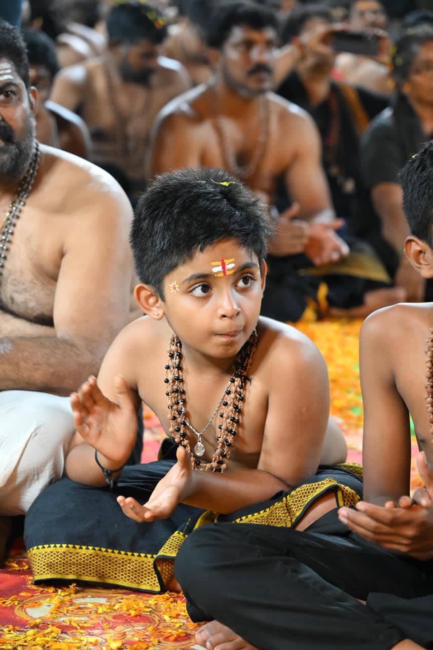 Nara Lokesh Praying At Maha Padipooja