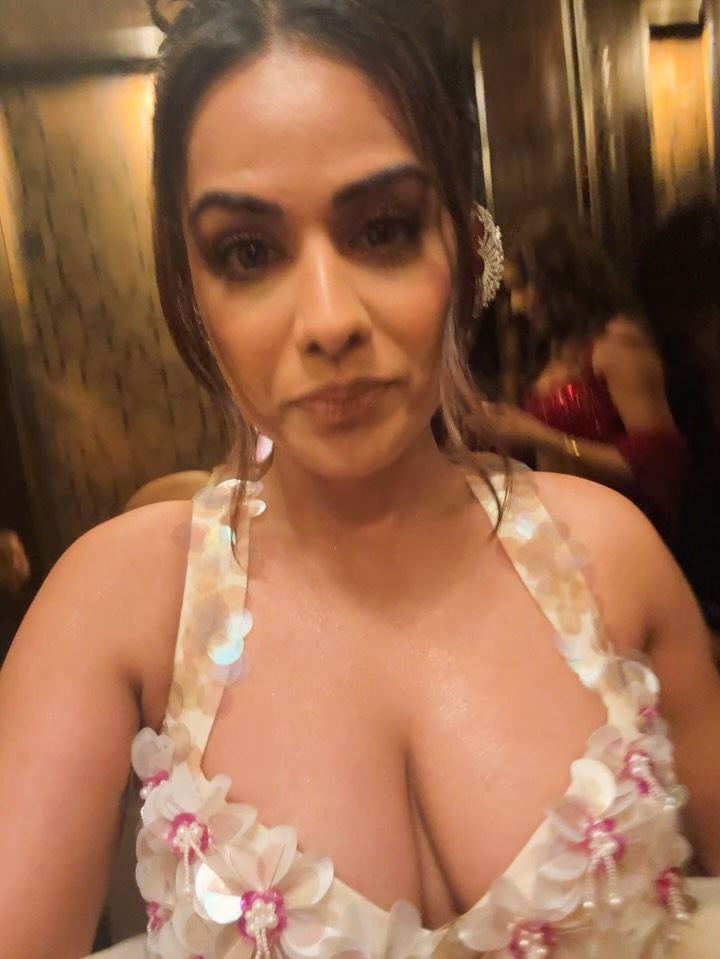 A Close Up Of Nia Sharma's Floral Bralette Look