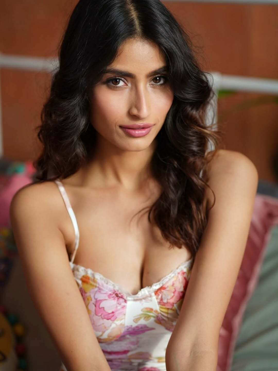 Nikita Sharma's Fresh Faced And Breezy Vibe