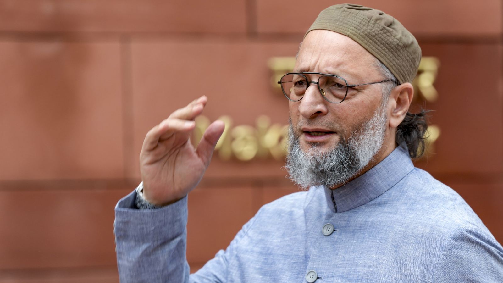 Owaisi addresses AIMIM stand on Congress