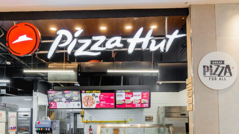 Pizza Hut 1+1 offer confusion