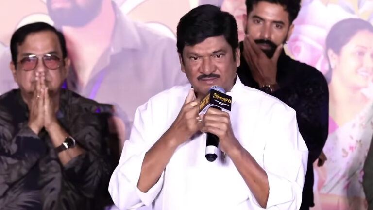 Rajendra Prasad with Brahmanandam on stage