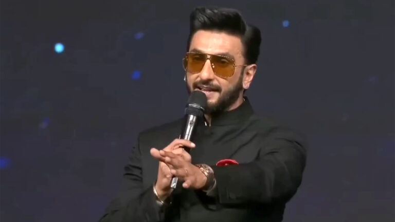 Ranveer Singh at award show