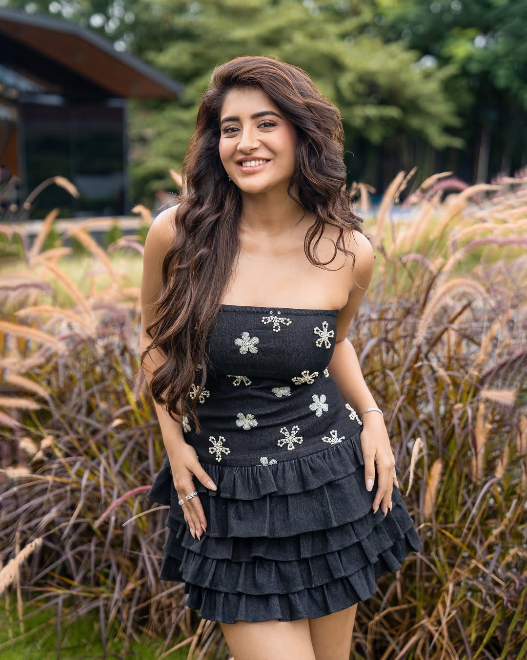 Rashi Singh Smiles Bright In Strapless Mini Fits