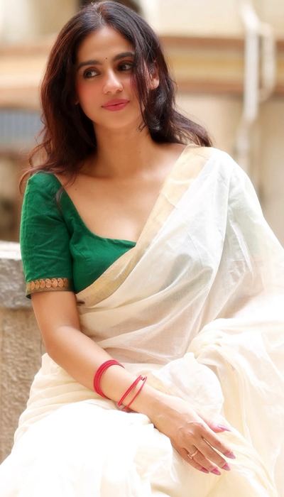 Rose Sardana's Graceful Pose In A Saree