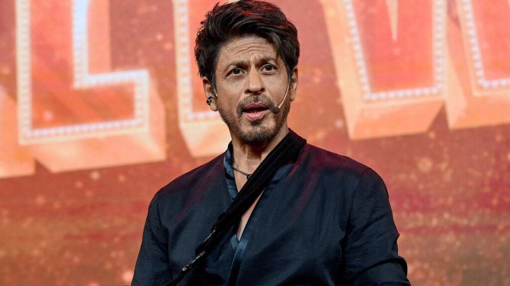Shah Rukh Khan King first look action style