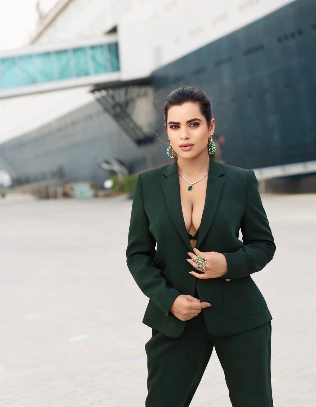 The Daring Open Blazer And Black Bra Combo
