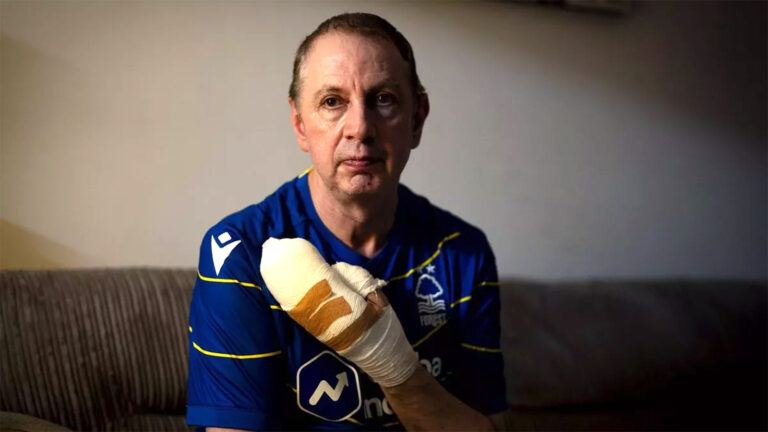 Stephen Crean hero stabbed on train