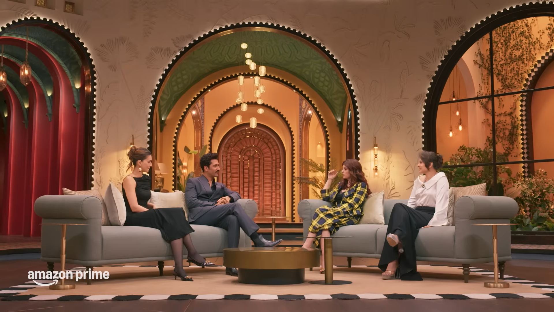 Two Much episode with Vicky and Kriti