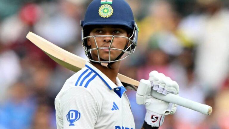 Yashasvi Jaiswal batting in Ranji Trophy