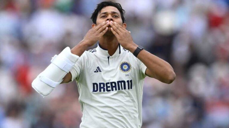 Yashasvi Jaiswal celebrates Ranji century