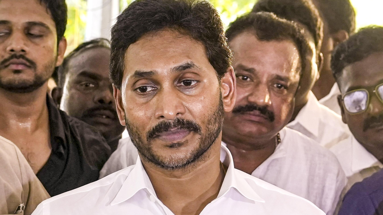 YS Jagan Mohan Reddy Friday court hearing issue
