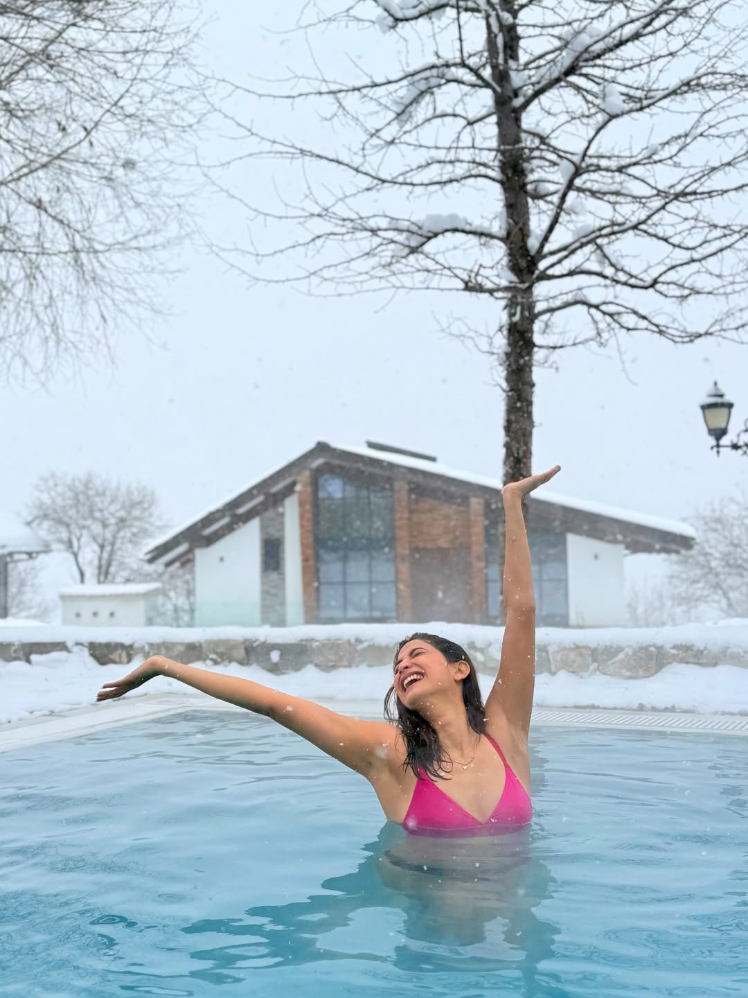 Aahana Kumra Splashes Water In Snow Pool Photo!