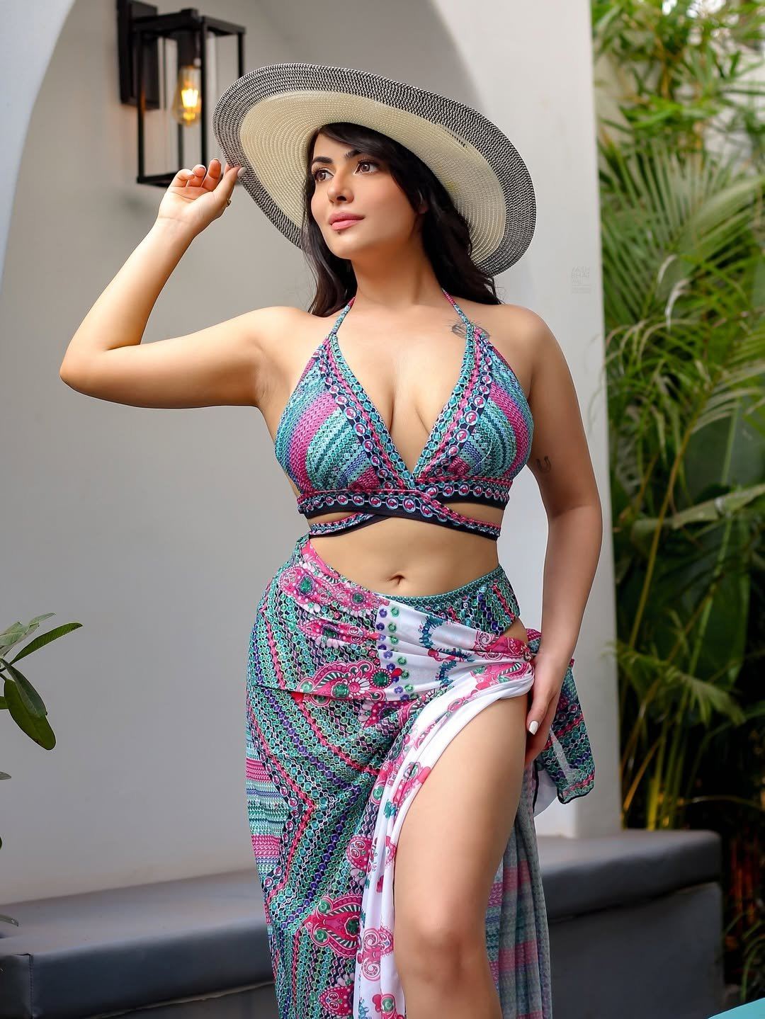 Aanchal Munjal Close Up Shot In Halter Neck Top