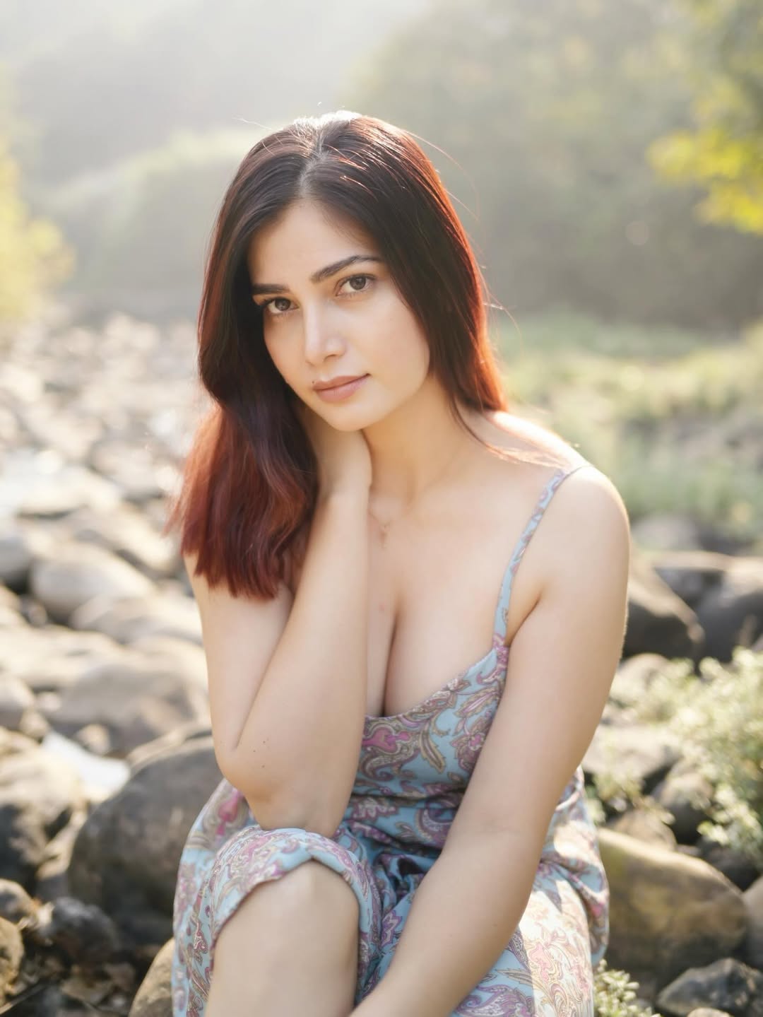 Advika Sharma Stuns In Sleeveless Mini Outfit!!