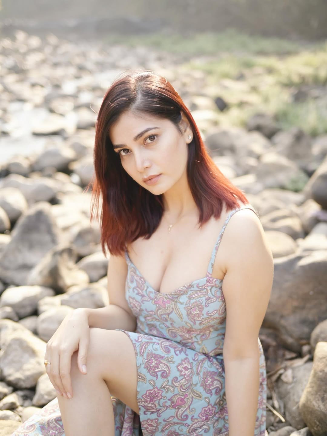 Advika Sharma Looks Hot In Natural Light Photo!
