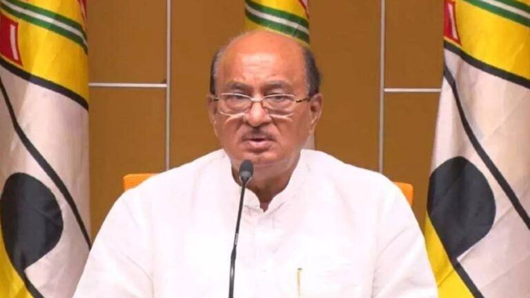 Banakacherla project political dispute