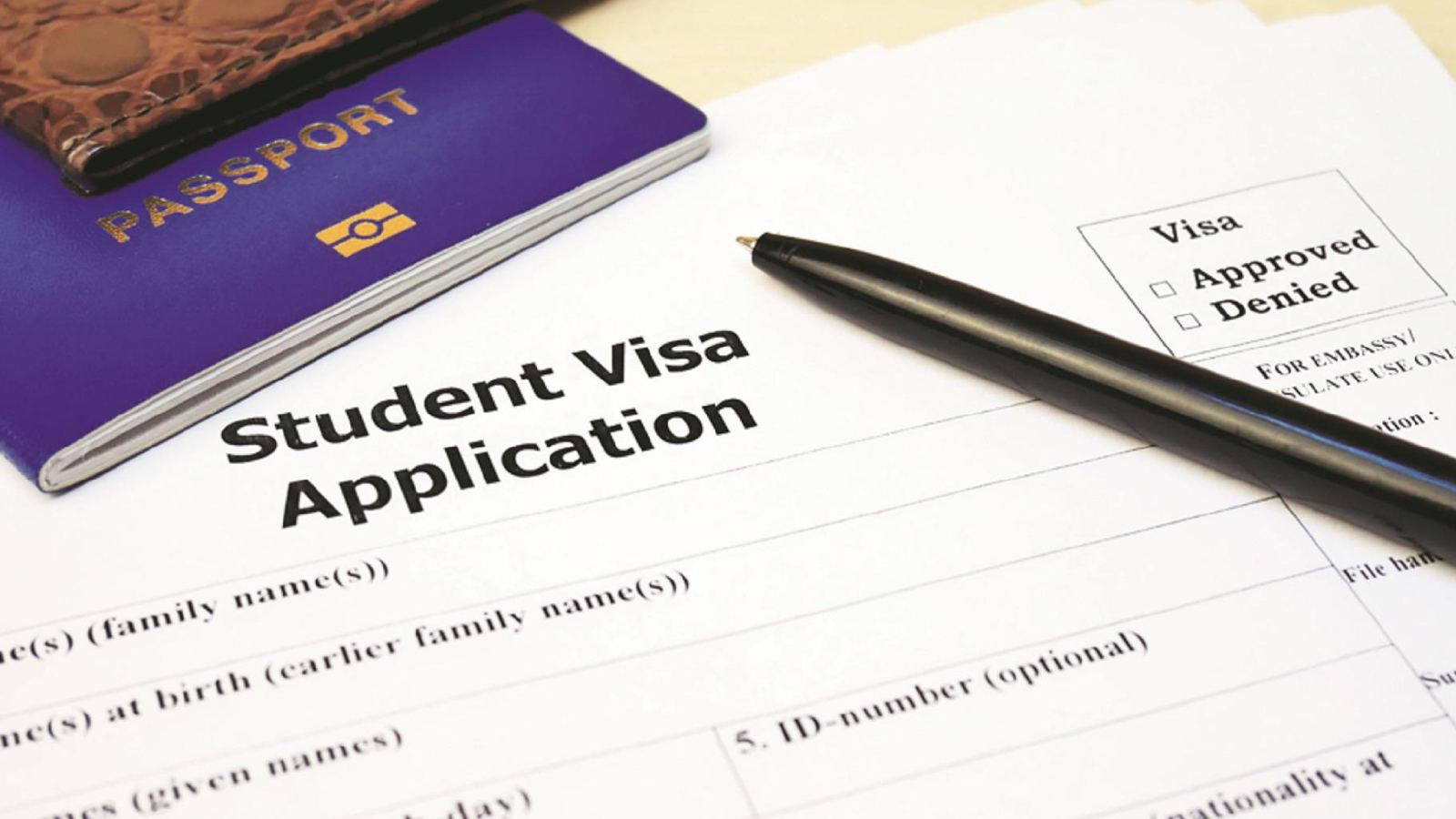 F-1 visa status error due to class choice