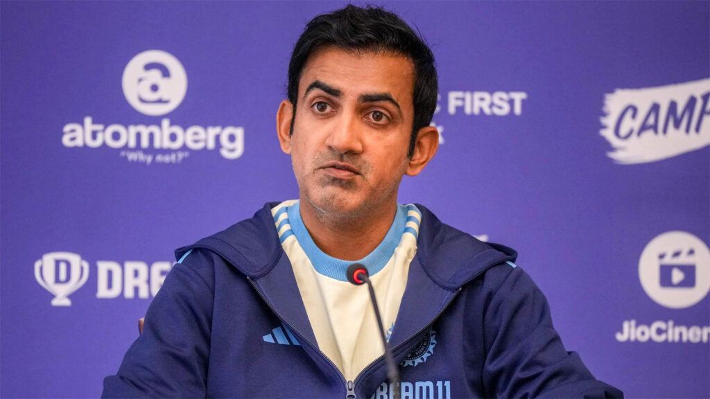 Gambhir with young India ODI players