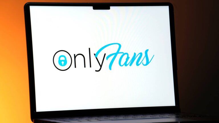 Global OnlyFans spending comparison chart