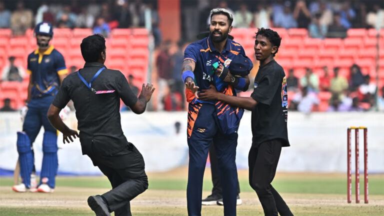 Hardik Pandya Celebrates Match Winning 77